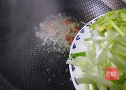 芹菜肚条的做法图解4