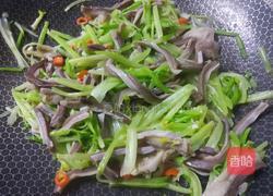 芹菜肚条的做法图解10