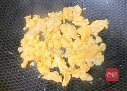 胡萝卜肉丸蛋炒饭的做法图解5