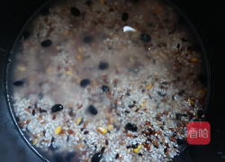  番茄杂粮菌菇焖饭的做法图解2