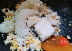 虾仁蛋炒饭的做法图解7