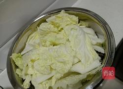 猪肉大白菜炖冻豆腐的做法图解2