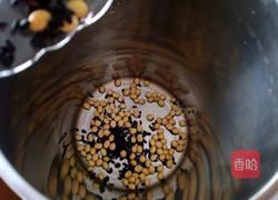 黑米豆浆的做法图解3