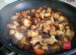 香菇鸡腿盖浇饭的做法图解10
