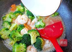 虾仁西蓝花盖饭的做法图解15