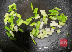 玉米烤肠炒饭的做法图解2