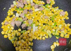玉米烤肠炒饭的做法图解4