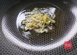 芹菜炒五花的做法图解6