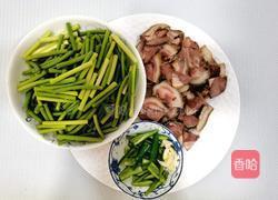 蒜苔猪头肉饭 的做法图解2