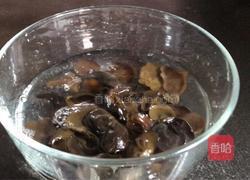 木耳番茄汤面的做法图解1