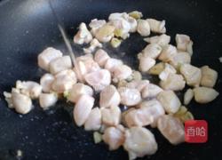 口蘑炒鸡胸肉盖浇饭的做法图解8