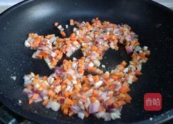 口蘑鸡蛋炒饭的做法图解8