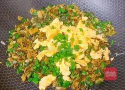 鸡蛋酸菜盖饭的做法图解10