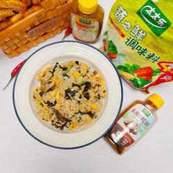 鸡蛋木耳炒饭的做法[图]