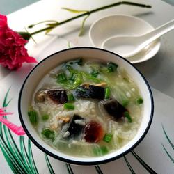 皮蛋蔬菜粥的做法[图]