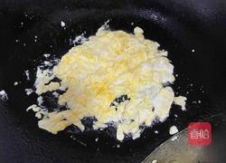 洋葱炒蛋的做法图解4