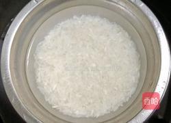 番茄浓汤丸子盖饭的做法图解2