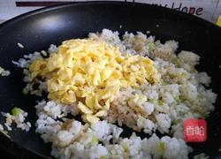 蛋炒饭的做法图解9