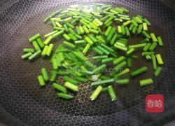 外婆菜炒鸡蛋的做法图解4