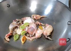 豆泡焖白菜的做法图解2