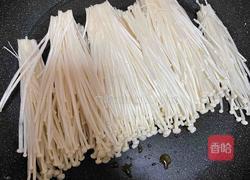 金针菇盖饭的做法图解2