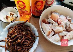 五花肉烧豇豆干的做法图解1