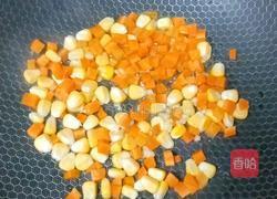 火腿肠肉松拌饭的做法图解5