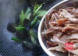 木耳莴笋炒肚条的做法图解11