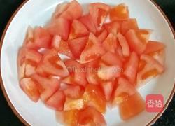 番茄浓汤丸子盖饭的做法图解3