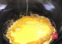 火腿鸡蛋菜炒饭的做法图解4