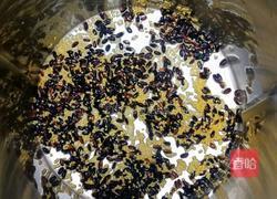 黑米红枣小米糊的做法图解3