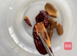 小米红枣粥的做法图解2