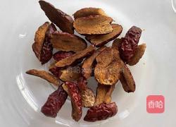 小米红枣粥的做法图解3