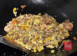 虾仁鸡蛋炒饭的做法图解8