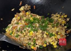 虾仁鸡蛋炒饭的做法图解9
