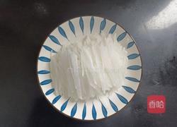  凉拌葱油萝卜丝的做法图解2