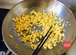 荠菜鸡蛋水饺的做法图解2