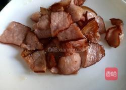 腊肉炒蒜薹的做法图解6