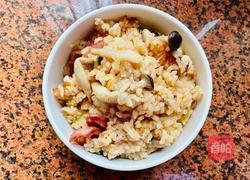 蟹味菇焖饭的做法图解5