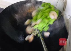 蚕豆炒虾仁的做法图解6