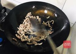 蒜黄炒肉丝的做法图解2