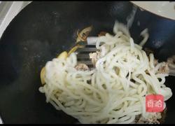 羊肉炒乌冬面的做法图解5
