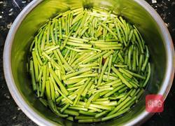 清爽芦蒿炒香干的做法图解3