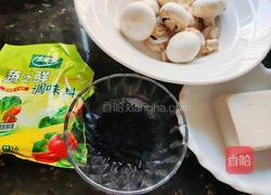 蘑菇豆腐裙带菜汤的做法图解1