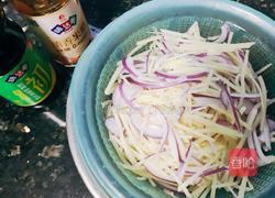 酸爽土豆丝的做法图解2