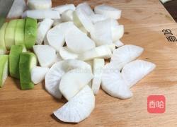 腊味炖萝卜的做法图解1