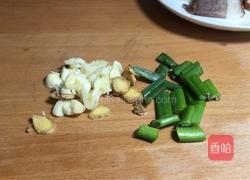 腊味炖萝卜的做法图解3