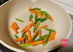 芦笋炒鸡蛋的做法图解6