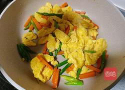 芦笋炒鸡蛋的做法图解7