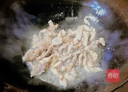 【春季“养肝”】豆苗炒肉的做法图解3
